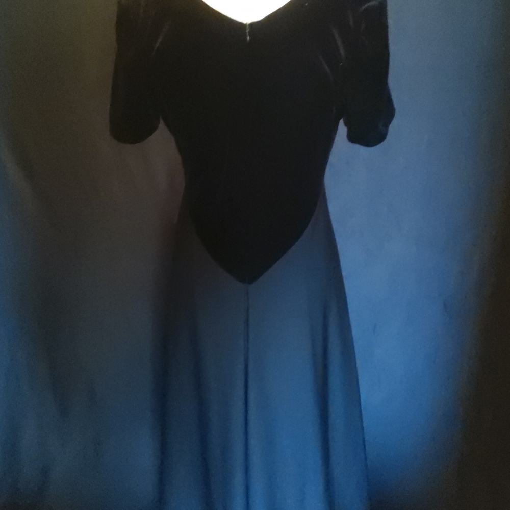 Black n gray long dress - Picture 4 of 4